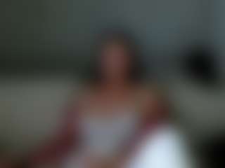 Live cam show with Carlalicious - Smoking on Instabang