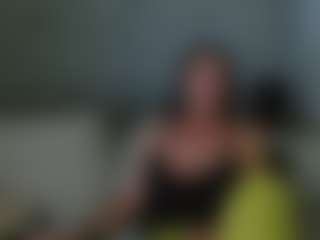 Live cam show with Carlalicious - Middle Aged on xfollow cams