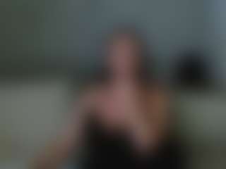 Live cam show with Carlalicious - Anal Curvy on Sweet Sext