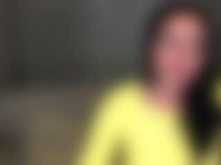 Live cam show with Carlalicious - Leather on Milfs Live