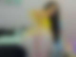 Live cam show with sofiapaz - Skinny on Lustler
