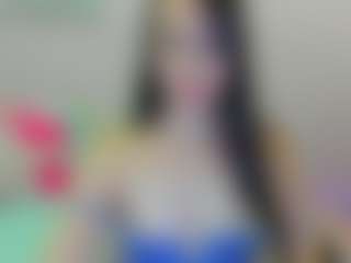 Live cam show with sofiapaz - Skinny on TeamSkeetLive