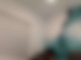 Live cam show with Chanellipsx - Living Room on Camsoda