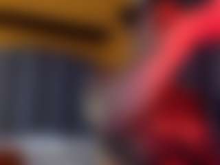 Live cam show with Chanellipsx - Black MILF on justonemore.cc