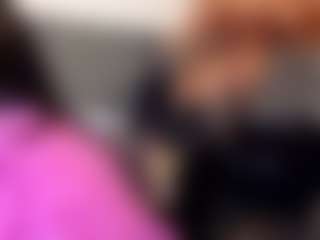 Live cam show with Chanellipsx - Black MILF on Camsoda
