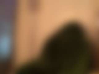 Live cam show with Butterfly Booty - Squirt on StripNow