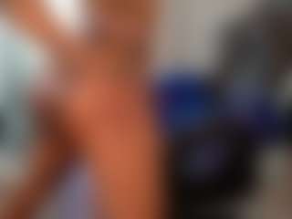 Live cam show with Butterfly Booty - Curvy Teen (18+) on Streamer API