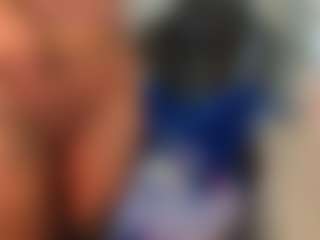 Live cam show with Butterfly Booty - Brown Eyes Ebony on Milfs Live