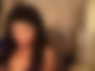 Live cam show with Butterfly Booty - Flashing on Pornisteam.com