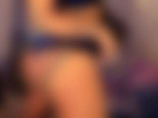 Live cam show with Butterfly Booty - Nails on Camsoda