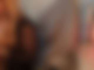 Live cam show with Butterfly Booty - Living Room on sexylive.show