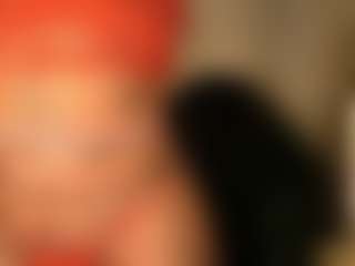 Live cam show with Butterfly Booty - Black BBW on Free Soda