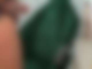 Live cam show with Butterfly Booty - Spinner on StripNow
