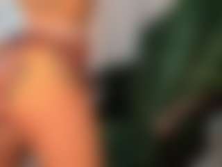 Live cam show with Butterfly Booty - Bedroom Ebony on CSO-WL