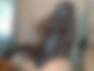 Live cam show with Butterfly Booty - Squirt on Mixed Magazine Live