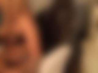 Live cam show with Butterfly Booty - Spank Black on livesuperchat.net