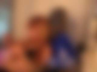 Show de cam en vivo con Butterfly Booty - Bedroom Ebony en Camsoda
