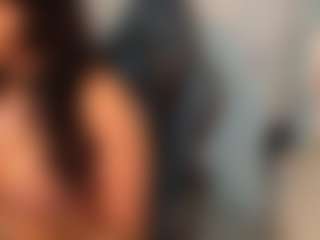 Live cam show with Butterfly Booty - Flashing on Camsoda