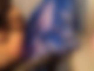 Live cam show with Butterfly Booty - Brown Eyes on Big Tits