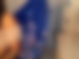 Live cam show with Butterfly Booty - Strip Black on googirlz