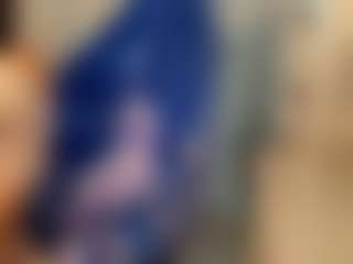 Live cam show with Butterfly Booty - Black Shaved Pussy on friskycurves.com