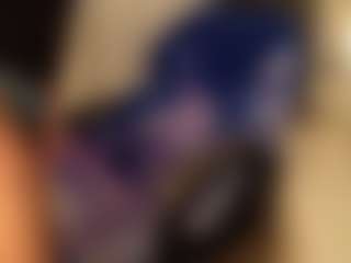 Live cam show with Butterfly Booty - Ebony Blowjob on intimatelivegirls.com
