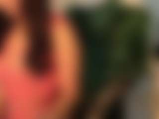 Live cam show with Butterfly Booty - Living Room on AdultVida.com