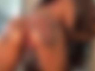 Live cam show with Butterfly Booty - Black Big Ass on luckytryst.com