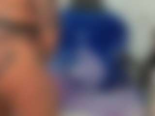 Show live cam dengan Butterfly Booty - Brown Eyes Black di Camsoda