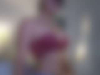 Live cam show with azaleiia - Skinny on Camsoda