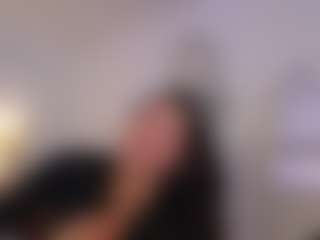 azaleiia's Live Sex Cam Show