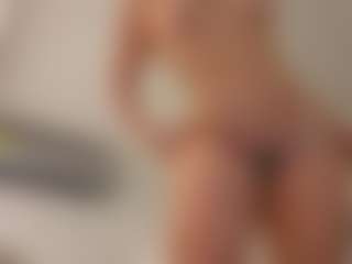 azaleiia's Live Sex Cam Show