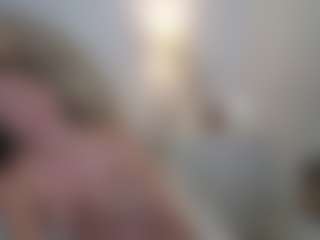 azaleiia's Live Sex Cam Show