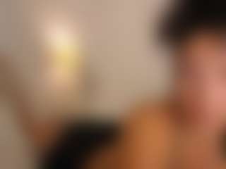 azaleiia's Live Sex Cam Show
