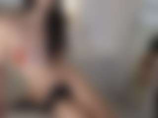 azaleiia's Live Sex Cam Show