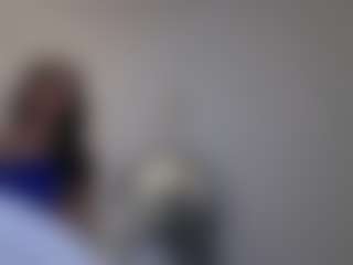 azaleiia's Live Sex Cam Show