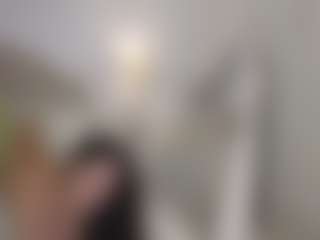 azaleiia's Live Sex Cam Show