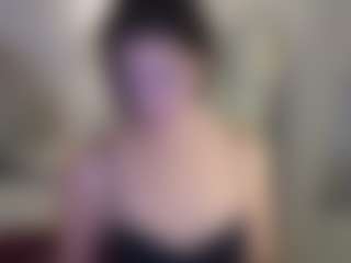 azaleiia's Live Sex Cam Show