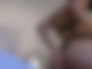 Live cam show with azaleiia - Brown Eyes Teen (18+) on CamwithHer