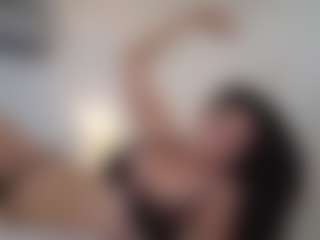 azaleiiaとのライブチャットショー - CamsodaのBBW