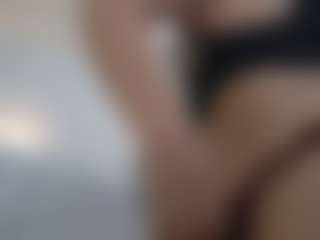 azaleiia's Live Sex Cam Show