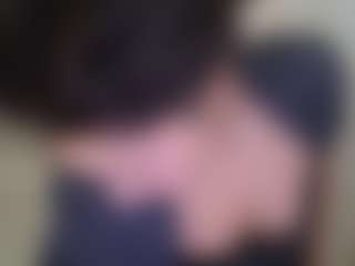 azaleiia's Live Sex Cam Show
