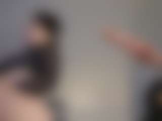azaleiia's Live Sex Cam Show