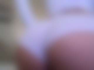 azaleiia's Live Sex Cam Show
