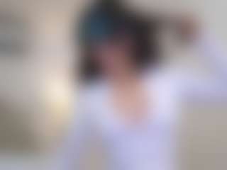 azaleiia's Live Sex Cam Show