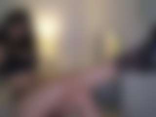 azaleiia's Live Sex Cam Show