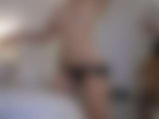 azaleiia's Live Sex Cam Show