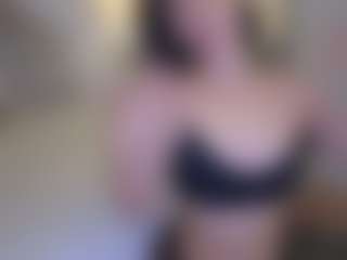 azaleiia's Live Sex Cam Show