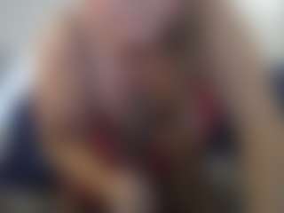 Live cam show with PrettyPennyLayne - Tease on crypto-cams
