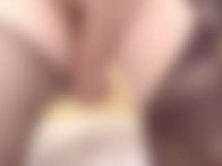 ErickaLee MILF webcam performer live streaming